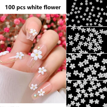 100 Japon tarzı beş yapraklı çiçek küçük beyaz çiçek üç boyutlu mini ıns reçine beyaz küçük çiçek tırnak dekorasyon