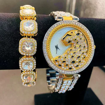 2 adet Buzlu Out İzle Kadınlar için Bling Bling Bilezik Moda Leopar İzle Lüks Elmas Saatler bayan mücevher seti Reloj Mujer